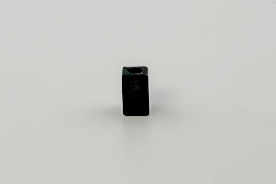 Наконечник для шнура металевий, 7 x 12 мм Mertbutton, чорний, MSB-08-black