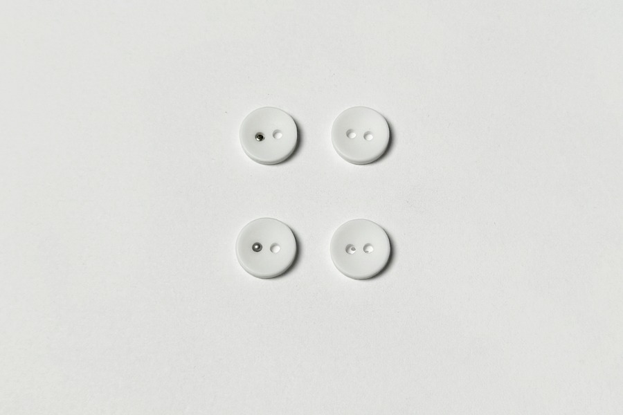 Гудзик 18 мм Mertbutton, білий, AVR-2-28-9999