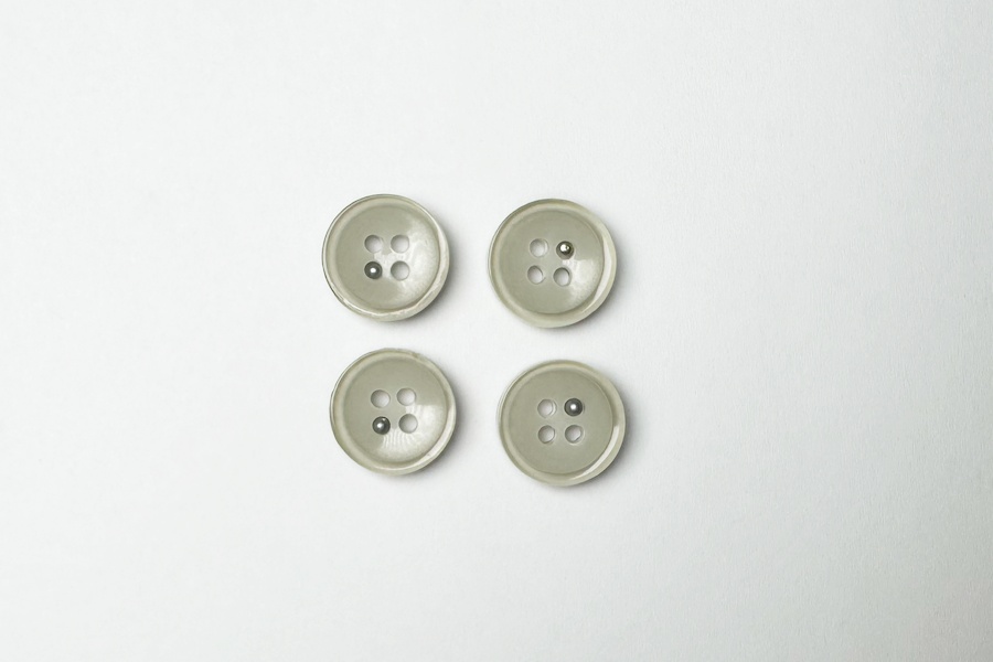 Гудзик 15 мм Mertbutton, молочний сірий, 3107-24-1293