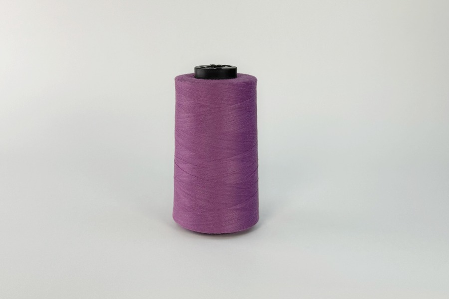 Нитки ПЕ №40/2 5000 м Barva, бузковий яскравий, 6010