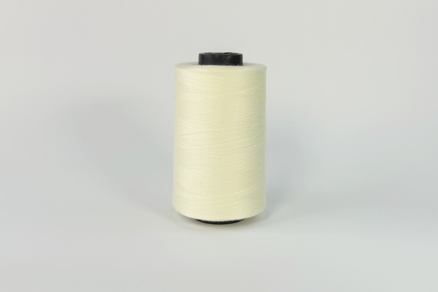 Нитки ПЕ №40/2 5000 м Barva, молочний, 1021