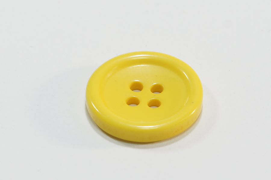 Гудзик 18 мм Mertbutton, жовтий, ВР-179-28-1369