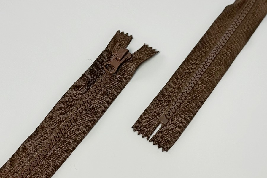 Блискавка трактор T5 18 см MH, шоколадний