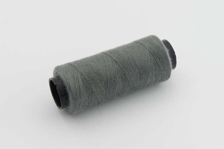 Нитки ПЕ №40/2 250 м Barva, сірий натуральний, 5032