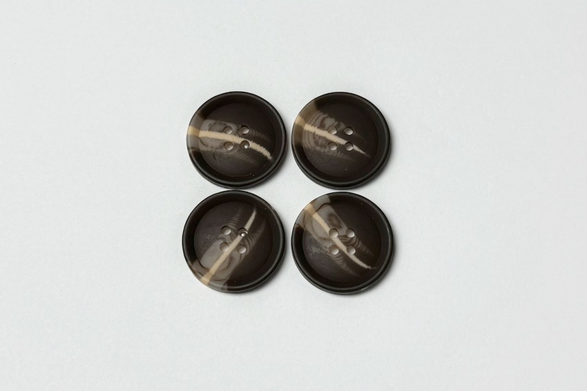 Гудзик 25 мм ПЕ Mertbutton класичний, шоколадний, 4 отвори