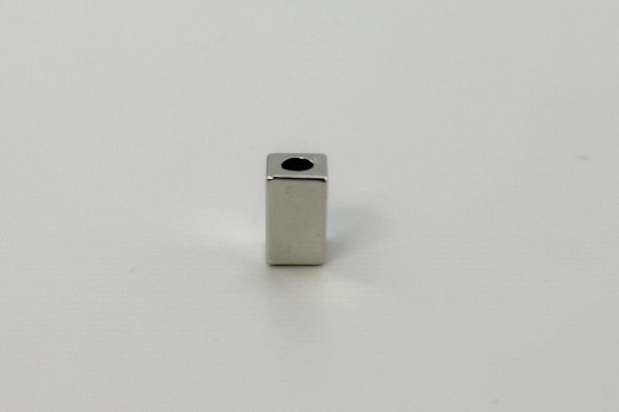 Наконечник для шнура металевий, 7 x 12 мм Mertbutton, нікель, MSB-08-nik