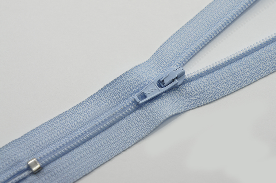 Блискавка YKK, T3 18 см, блакитний світлий