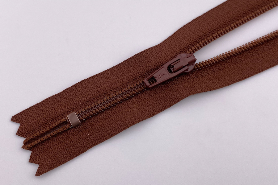 Блискавка YKK, T3 18 см, коричневий