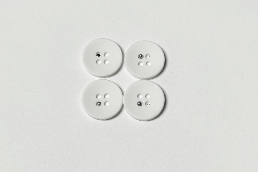 Гудзик 18 мм Mertbutton, білий, AVR-4-28-9999