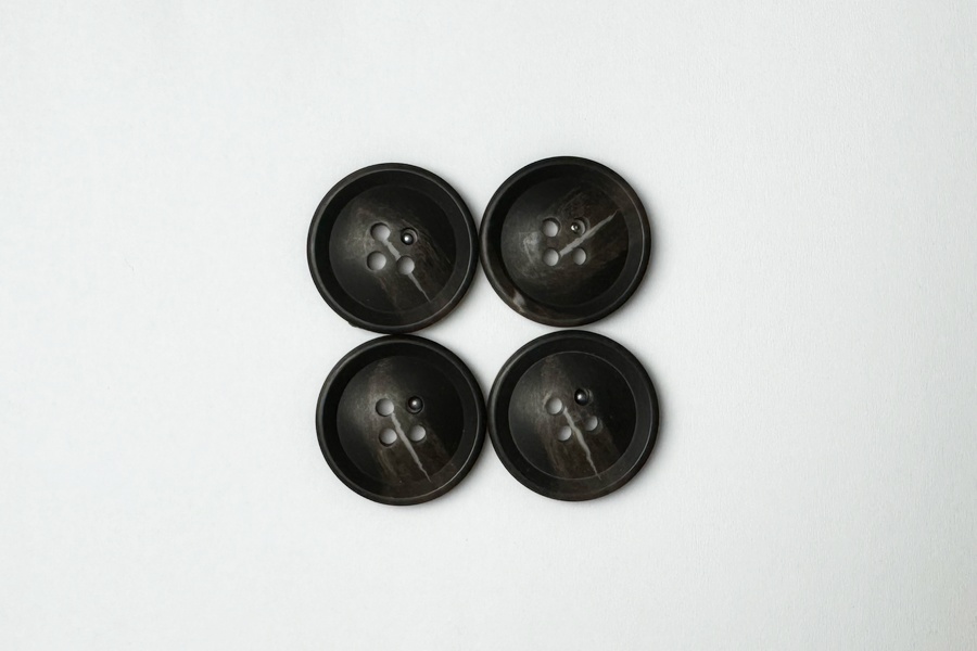 Гудзик 23 мм Mertbutton, коричневий темний, 3207-36-1043