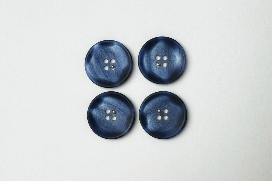 Гудзик 28 мм Mertbutton, синій, 3007-44-0817