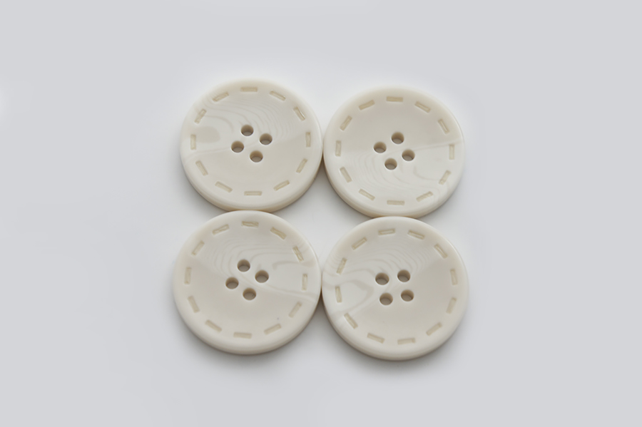 Гудзик 28 мм Mertbutton, молочний, 13-44-1306