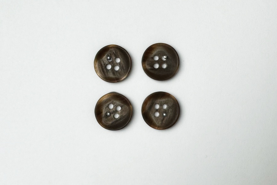 Гудзик 15 мм Mertbutton, коричневий темний, 3007-24-0113
