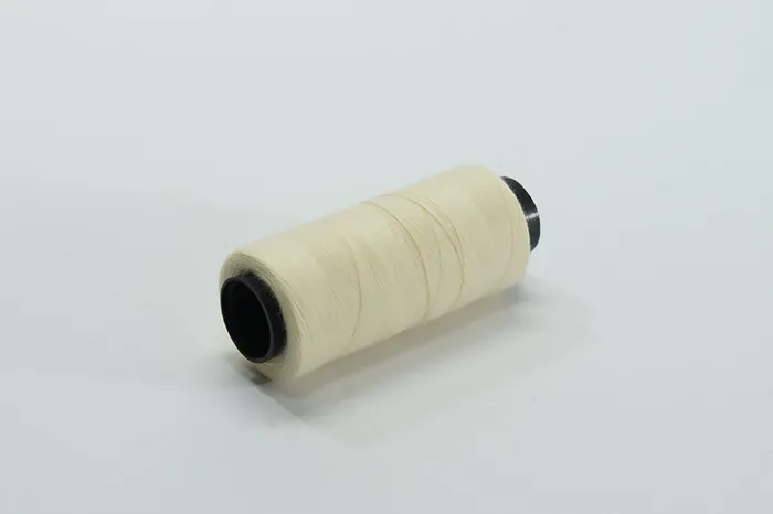 Нитки ПЕ №40/2 250 м Barva, молочний жовтий, 1013