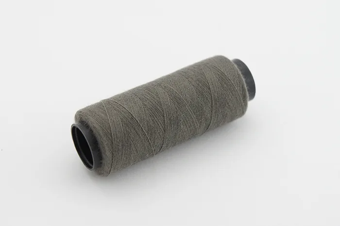 Нитки ПЕ №40/2 250 м Barva, сірий натуральний, 7072