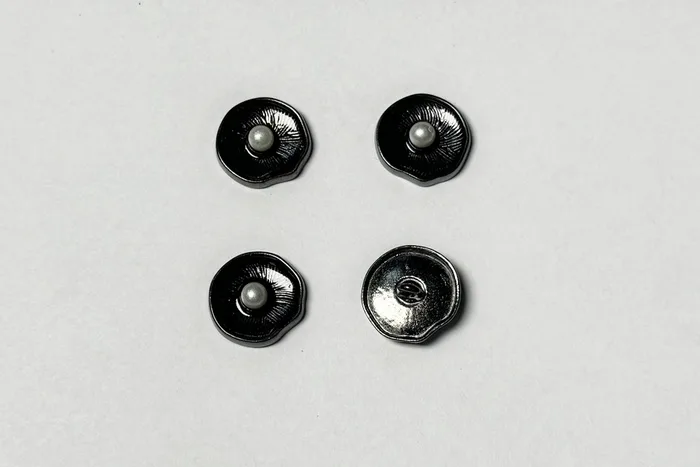 Гудзик металевий 18 мм Mertbutton, нікель чорний, UTS-72-28-b.nik