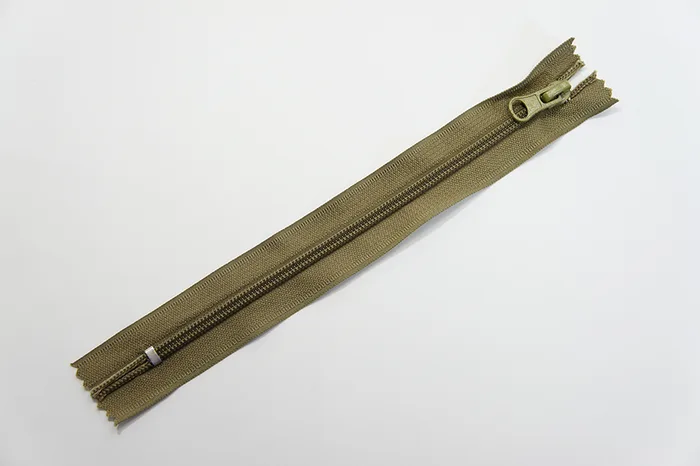 Блискавка T5 20 см MH, хакі