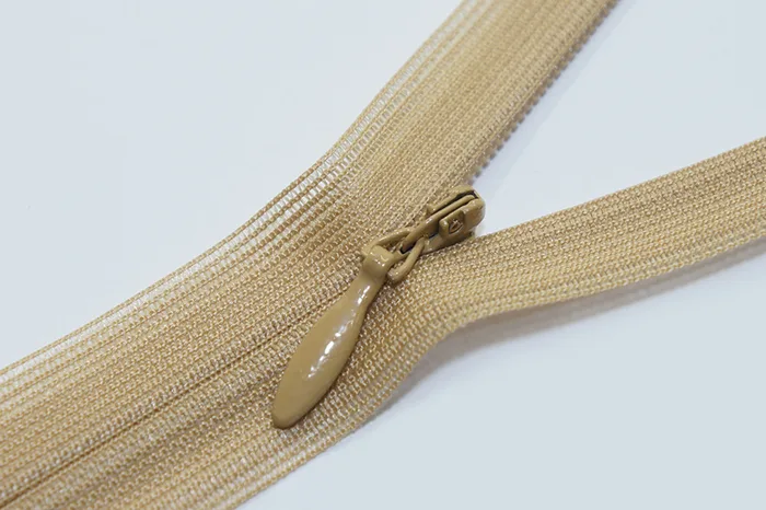 Блискавка YKK, T3 20 см, бежевий золотистий