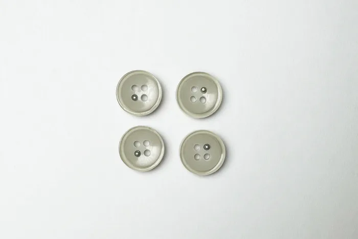 Гудзик 15 мм Mertbutton, молочний сірий, 3107-24-1293