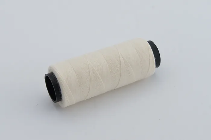 Нитки ПЕ №40/2 250 м Barva, молочний темний, 1015