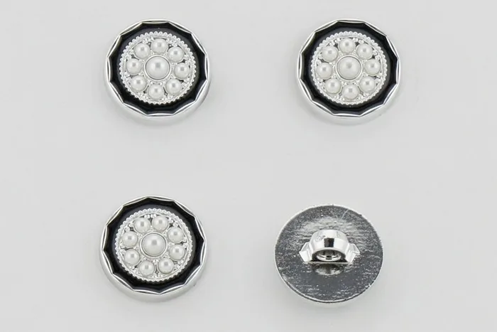 Гудзик 18 мм Mertbutton, чорний, KM-02-02-28-000/nik