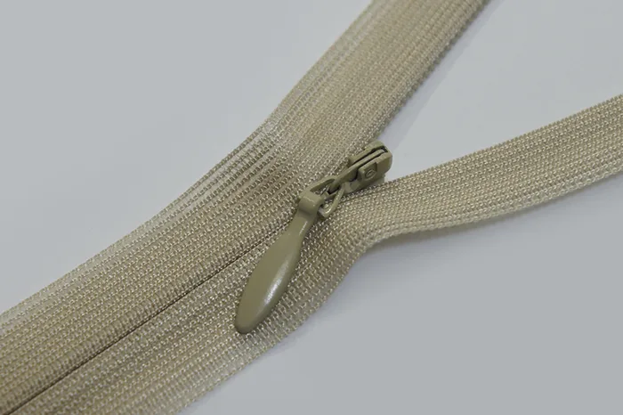 Блискавка YKK, T3 60 см, бежевий