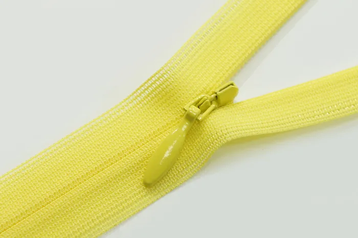 Блискавка YKK, T3 60 см, жовтий яскравий