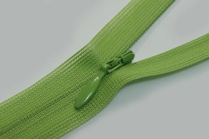 Блискавка YKK, T3 60 см, зелений світлий