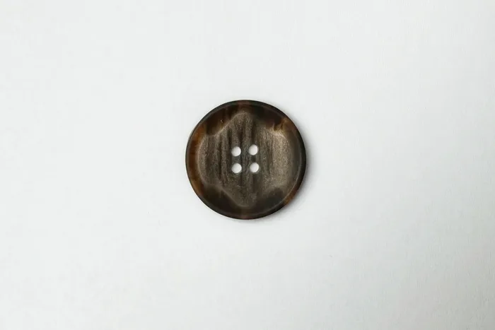 Гудзик 25 мм Mertbutton, коричневий темний, 3007-40-0113