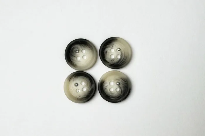 Гудзик 18 мм Mertbutton, різнокольоровий, 2907-28-12