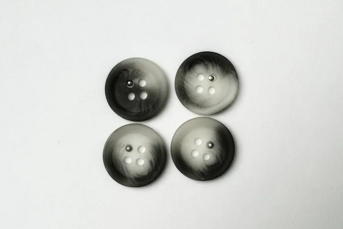 Гудзик 18 мм Mertbutton, різнокольоровий, 2607-28-17