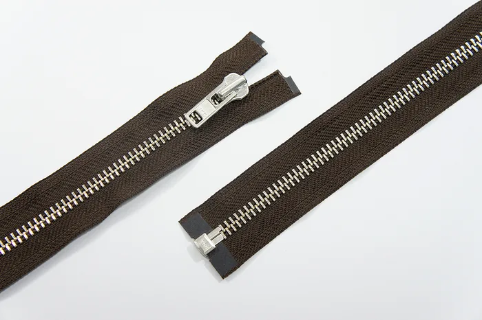 Блискавка YKK, T8, нікель, 1 замок, 80 см, коричневий темний
