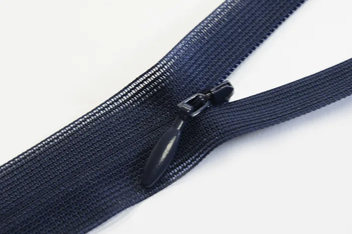 Блискавка YKK, T3 20 см, синій темний
