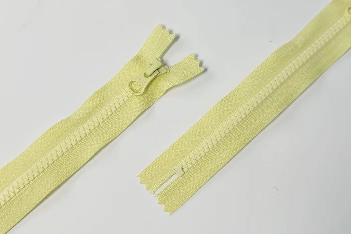 Блискавка YKK, T5 трактор 18 см, жовтий світлий