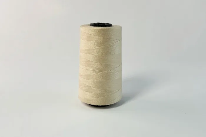Нитки ПЕ №20/2 2500 м Barva, персиковий блідий, 1026