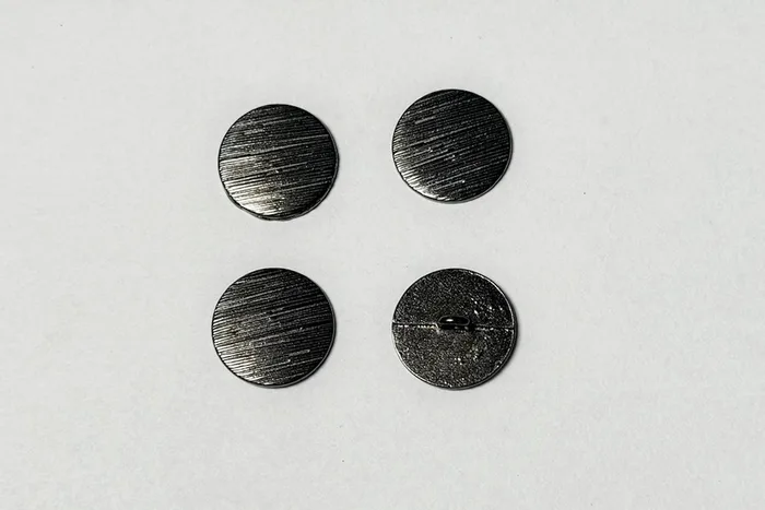 Гудзик металевий 20 мм Mertbutton, нікель чорний, UTS-61-32-bnik