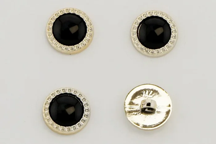 Гудзик 18 мм Mertbutton, чорний, KM-16-01-28-000/gold
