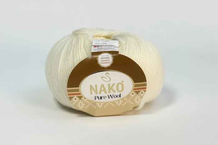 Пряжа 100гр/220м Pure wool, молочний, 2378