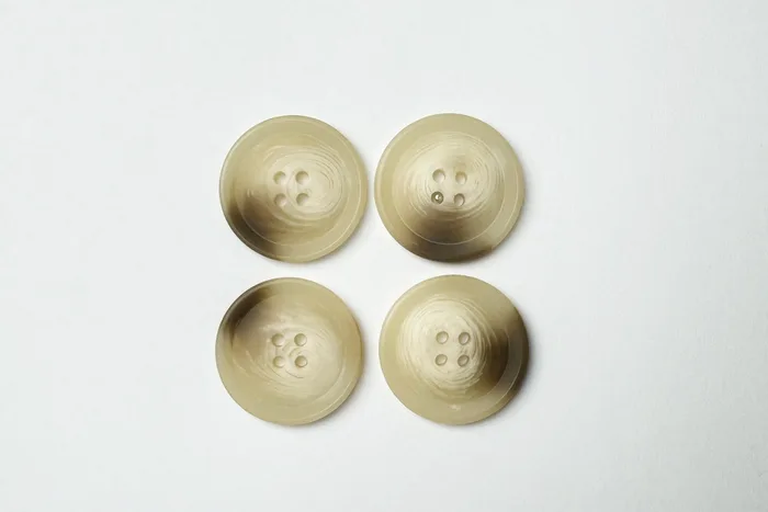 Гудзик 28 мм Mertbutton, бежевий, 3207-44-0118