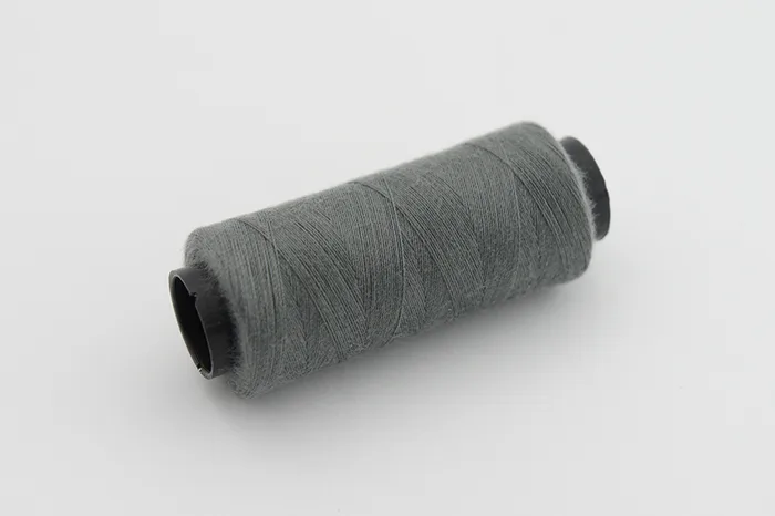 Нитки ПЕ №40/2 250 м Barva, сірий натуральний, 5032