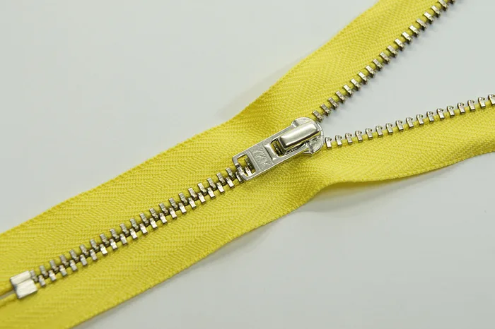 Блискавка YKK, T3, сріблястий, GSN8 14 см, жовтий яскравий