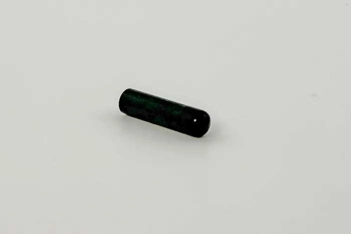 Наконечник для шнура металевий, 6 x 24 мм Mertbutton, чорний, MSB-02-black