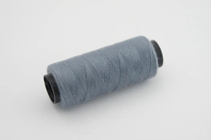 Нитки ПЕ №40/2 250 м Barva, сірий натуральний, 5020