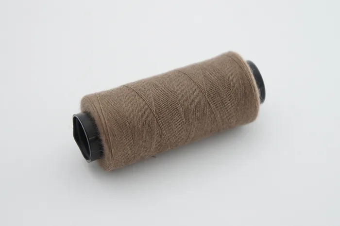 Нитки ПЕ №40/2 250 м Barva, коричневий світлий, 7065