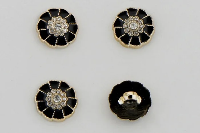 Гудзик 18 мм Mertbutton, чорний, KM-04-01-28-000/gold