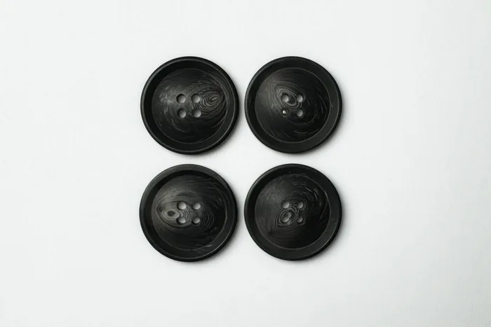 Гудзик 25 мм Mertbutton, сірий темний, 3207-40-0893