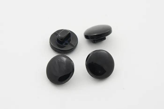 Гудзик 11 мм Mertbutton, чорний, 40231-18-000