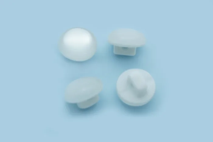 Гудзик 11 мм Mertbutton, білий, 40231-18-999