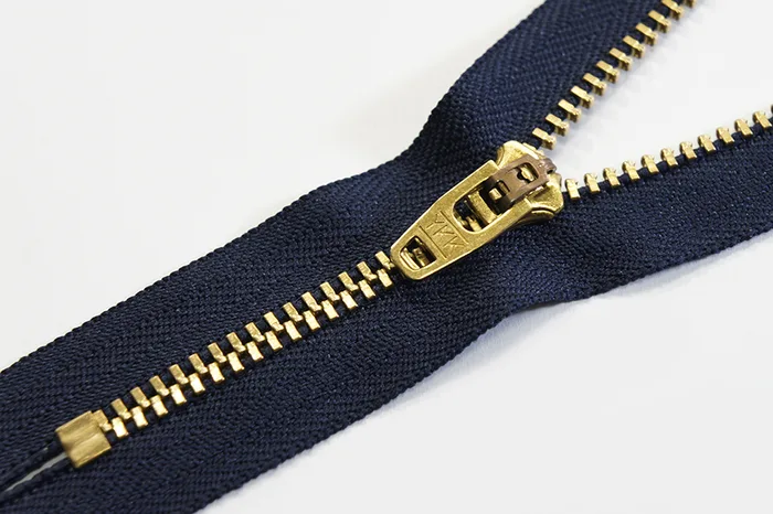 Блискавка YKK, T3, латунь, GSN8 20 см, синій темний