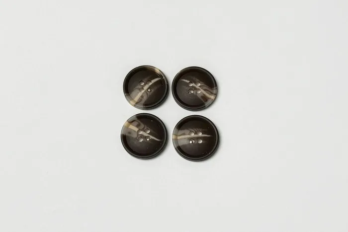 Гудзик 20 мм ПЕ Mertbutton класичний, шоколадний, 4 отвори